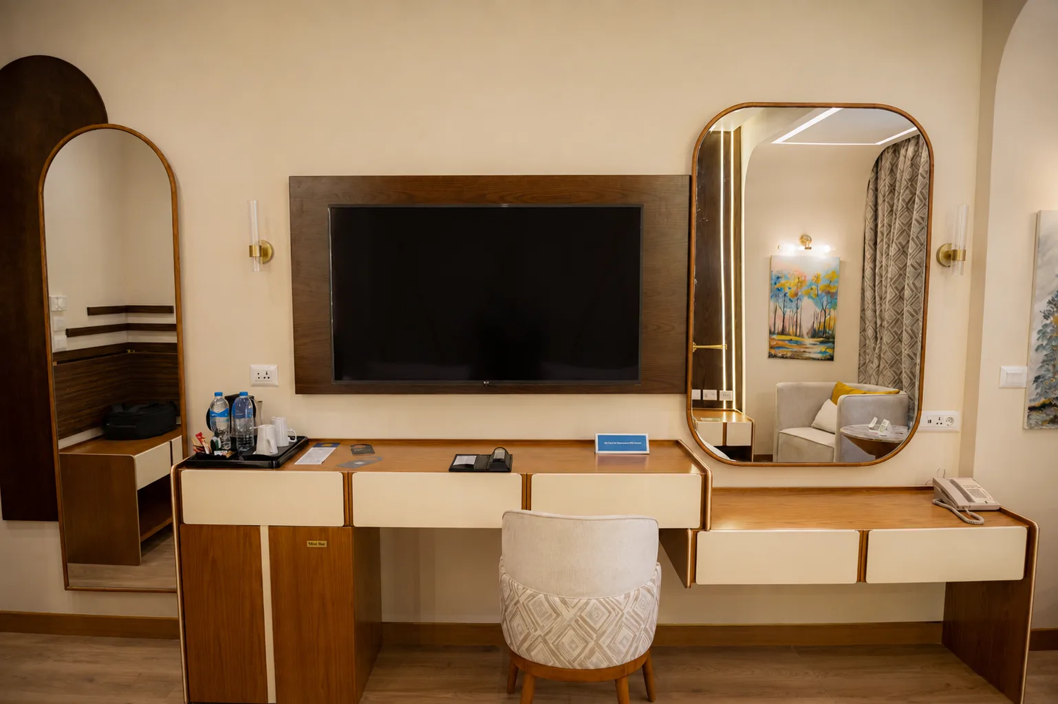 Hotel desk and mirror in the Sonesta Hotel project in Nasr City