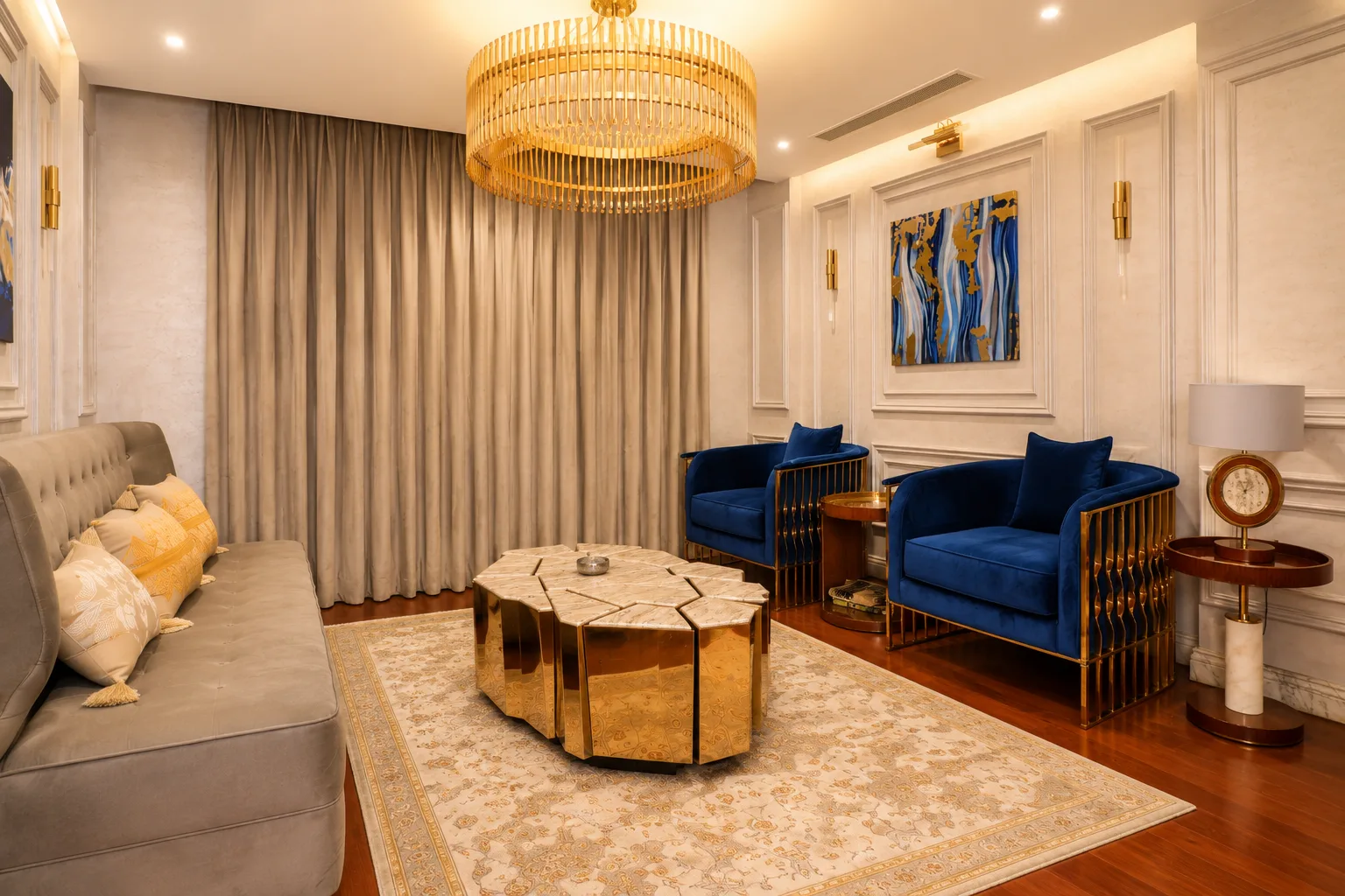 Classic living room with blue armchairs in the Mohandseen Apartment project in Mohandseen